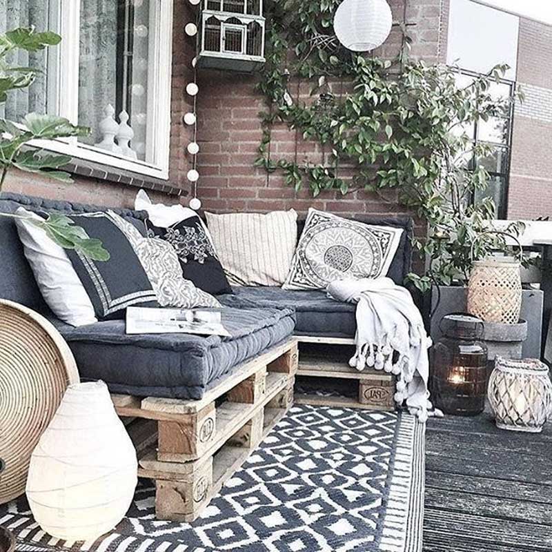 Garden corner sofa made 2024 from pallets